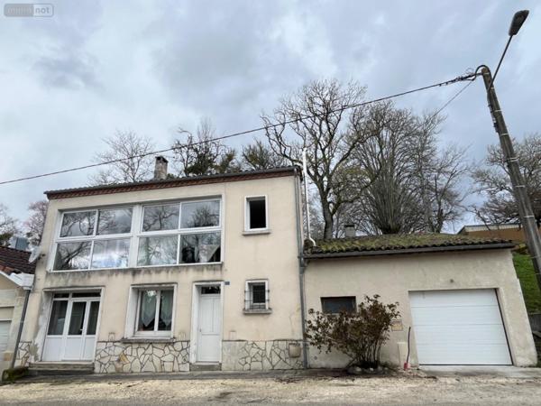 Maison de ville à vendre à Guîtres en Gironde (33230), ref : 118/1513