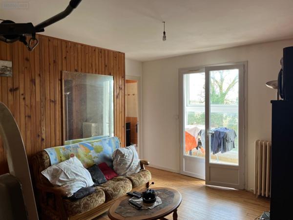 Maison de ville à vendre à Guîtres en Gironde (33230), ref : 118/1513