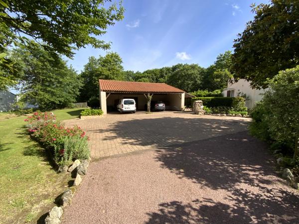Maison
         7 pièces
        - 262 m² Bien prestige