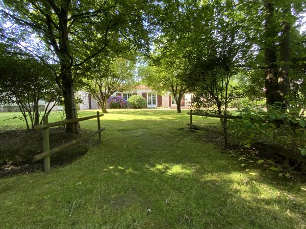 Maison
         7 pièces
        - 262 m² Bien prestige