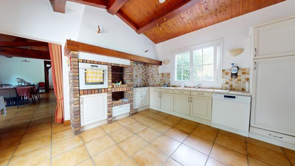 Maison
         7 pièces
        - 262 m² Bien prestige