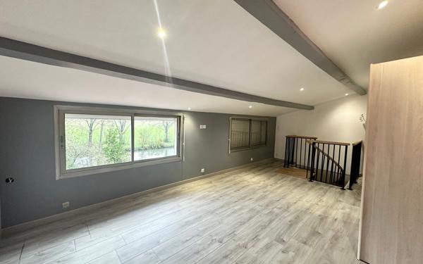 Maison à vendre    2 pièces •  Saintes