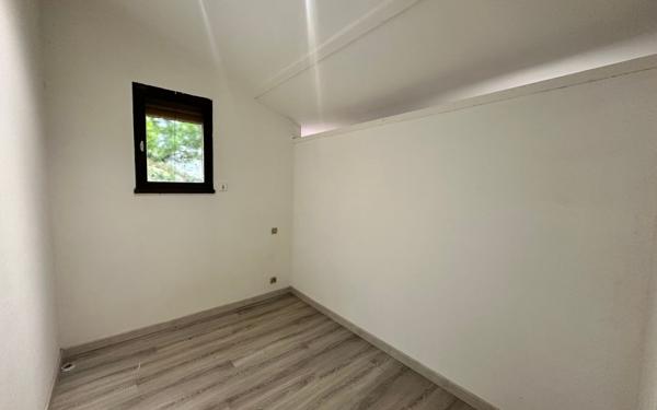 Maison à vendre    2 pièces •  Saintes