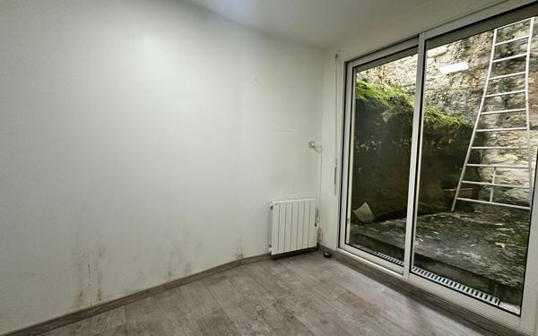 Maison à vendre    2 pièces •  Saintes