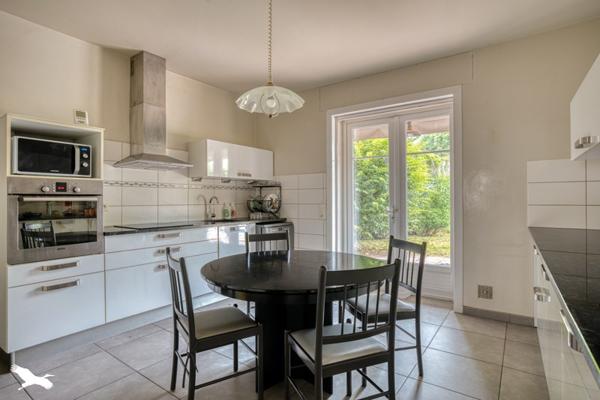 Maison à vendre |  Villeneuve-sur-Lot |  6 pièces | 212 m²