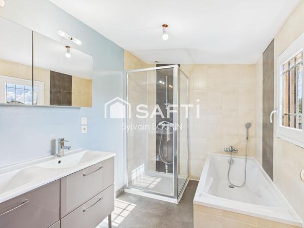 Grande maison familiale avec piscine – 6 chambres – 169 m² – Jassans-Riottier