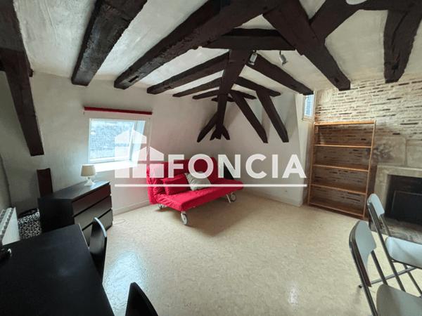 Location Studio meublé 24.78 m² - 19 RUE DU PETIT SOLEIL Tours 37000