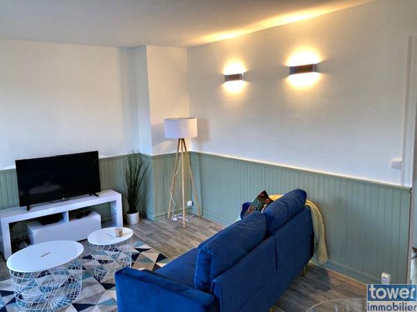 Appartement
                                                                                                                                                                                                                                                                                                                        5 pièce(s)                                                                                                                                                                                                          4 chambre(s)                                                                                                                                                                                                          89  m²