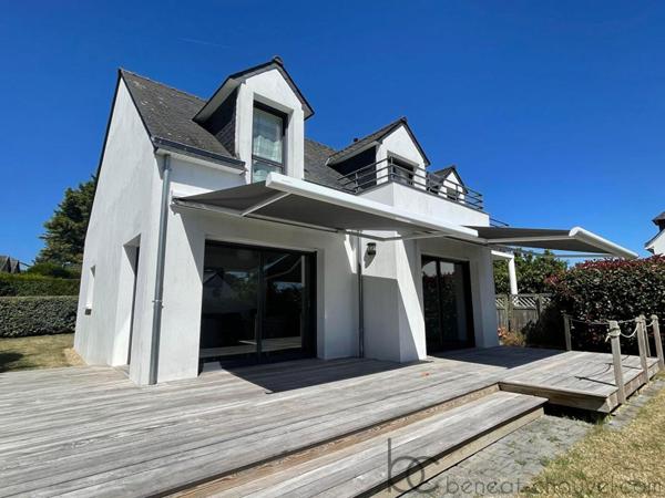 SARZEAU Maison 6 pièces 241 m²