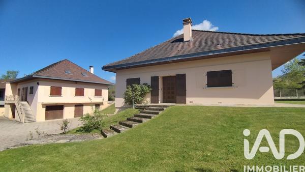 Maison à vendre 10 pièces 343 m² Oyonnax