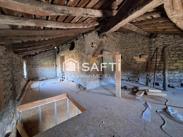 Maison de village avec joli potentiel de développement