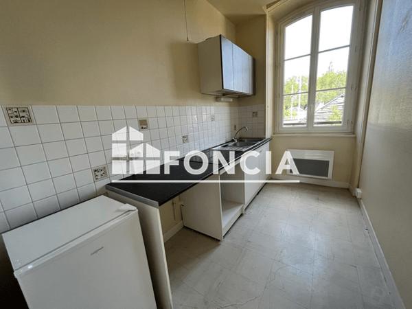 Location Appartement 2 pièces 46.29 m² - 11 A 13 RUE DES JUBELINES Chartres 28000