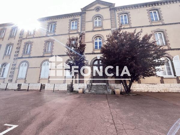 Location Appartement 2 pièces 46.29 m² - 11 A 13 RUE DES JUBELINES Chartres 28000