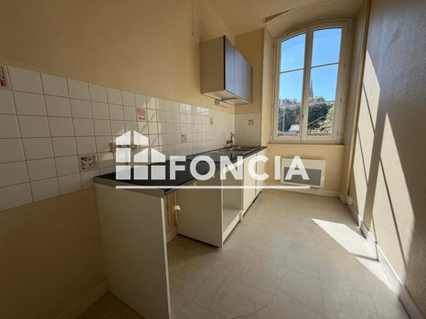 Location Appartement 2 pièces 46.29 m² - 11 A 13 RUE DES JUBELINES Chartres 28000