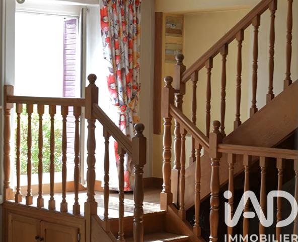 Maison à vendre 11 pièces 430 m² Tavaux