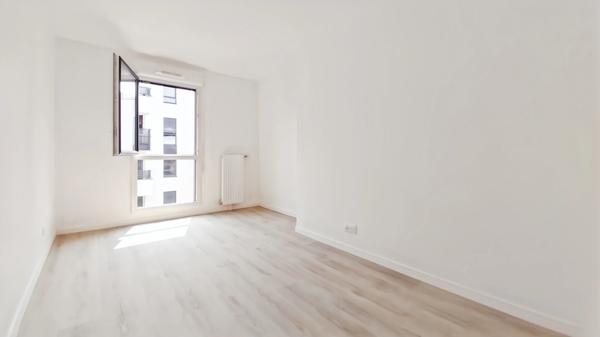 Romainville- A 9mn à pied du métro L5- A vendre appartement 4 p-balcon-parking-Exposition sud-Immeuble de 2024