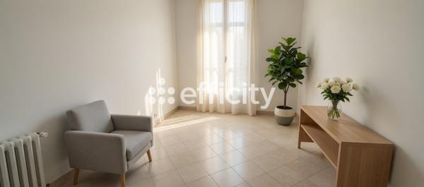 Bureau
         5 pièces
        - 76 m² Exclusivité 399 000 € *