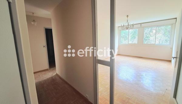 Appartement
         3 pièces
        - 67 m² 127 000 € *