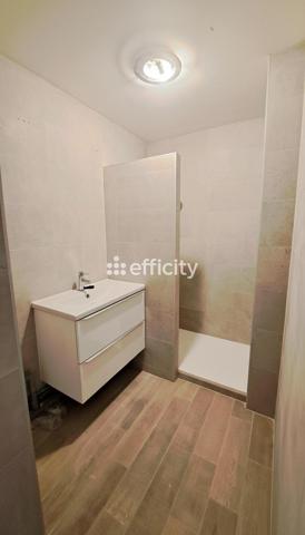 Appartement
         3 pièces
        - 67 m² 127 000 € *