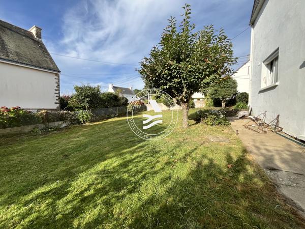 MOCQUARD immobilier, vous propose cette maison à rénover, sur 596m² de terrain.