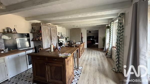Maison à vendre 6 pièces 140 m² Champagné-Saint-Hilaire