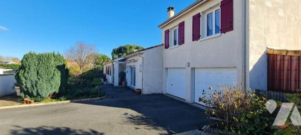 Maison à Vendre à Nancras (17600) en Charente-Maritime (17)

Nous vous proposons cette maison...