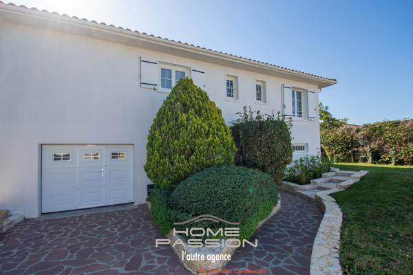 Maison
                                                                                                                                                                                                                                                                                                                        6 pièce(s)                                                                                                                                                                                                          4 chambre(s)                                                                                                                                                                                                          160  m²