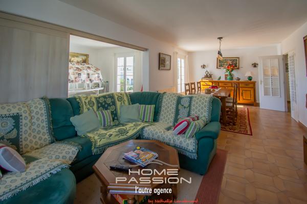 Maison
                                                                                                                                                                                                                                                                                                                        6 pièce(s)                                                                                                                                                                                                          4 chambre(s)                                                                                                                                                                                                          160  m²