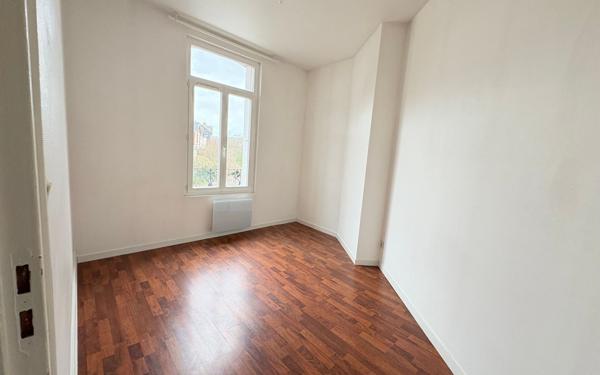 Immeuble à vendre    8 pièces •  Montivilliers