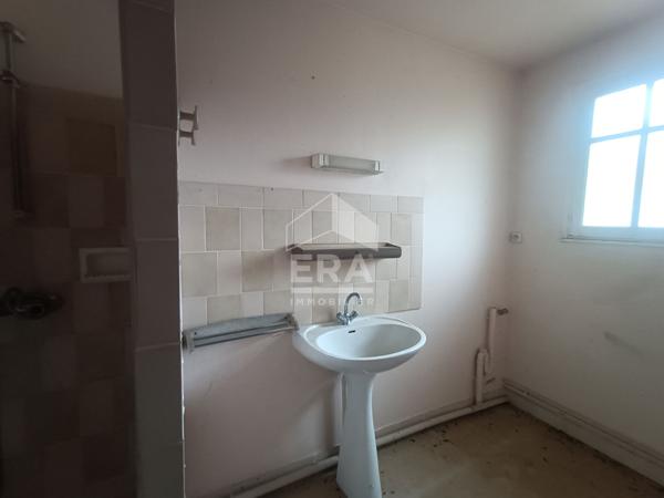 Maison à rénover SAVIGNE