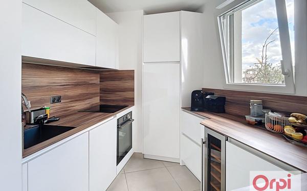 Appartement à vendre    3 pièces • 77,82 m2 Clamart