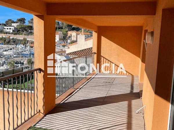 Location Appartement 3 pièces 65.9 m² - 2 RUE JEROME CHAPPUIS Carry Le Rouet 13620