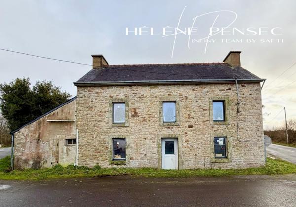 Maison de 200 m² environ avec hangar et terrain de 11 260 m².