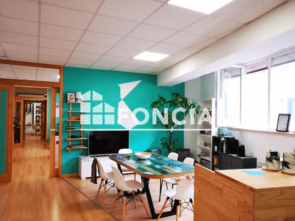 Location Local commercial 1 pièce 133 m² - Grenoble 38100