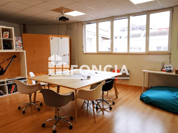 Location Local commercial 1 pièce 133 m² - Grenoble 38100