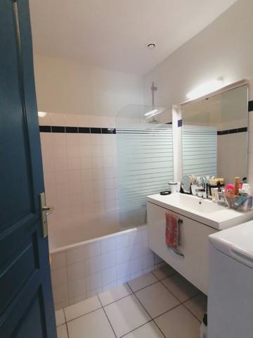 Location APPARTEMENT lumineux 30.96 m² avec chambre mezzanine fermée St Martin de Ré - 17410 / Réf. : 0003