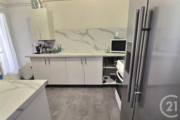 Appartement T3 à vendre  3 pièces - 80,41 m2 FREJUS - 83