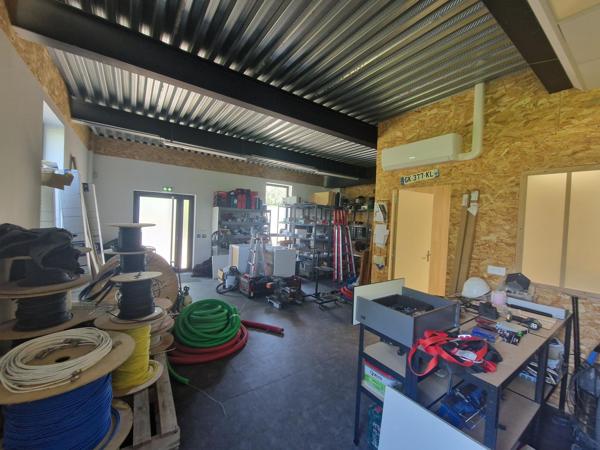 Bureaux 168m² – Les ponts de ce