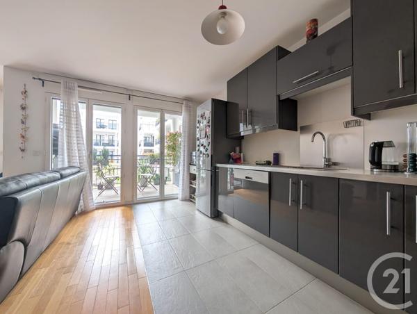 Appartement F4 à vendre  4 pièces - 72,29 m2 SURESNES - 92