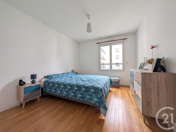 Appartement F4 à vendre  4 pièces - 72,29 m2 SURESNES - 92