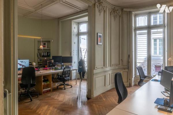 Vente hotel particulier hyper centre Nantes