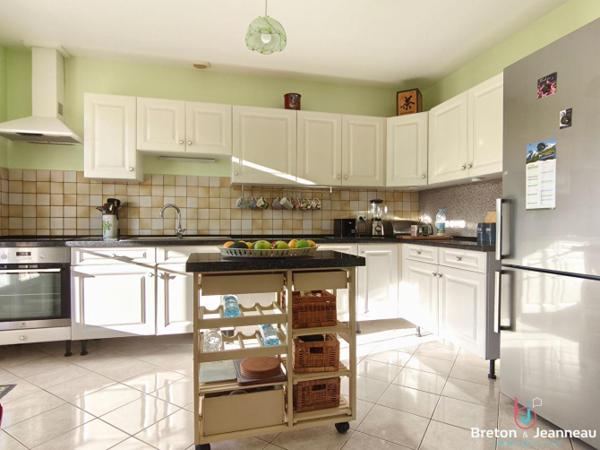 Maison de plain-pied à Villaines la Juhel