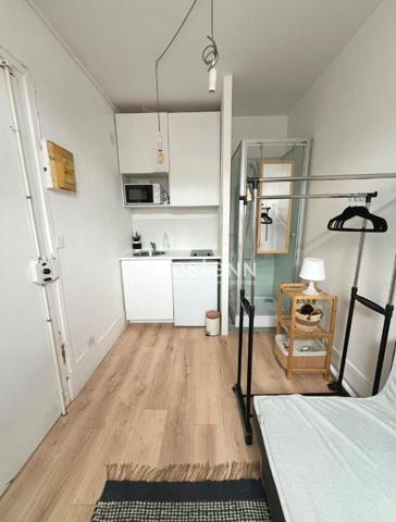 Studette à vendre - Paris VIII - Quartier Europe