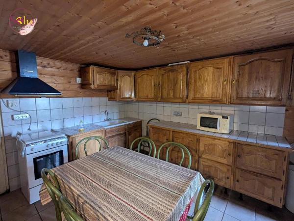MAISON FAMILIALE À 20 MIN AU NORD-EST DE COGNAC Cette ...