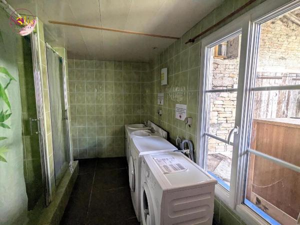 MAISON FAMILIALE À 20 MIN AU NORD-EST DE COGNAC Cette ...