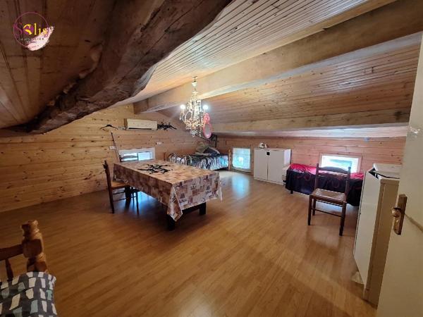 MAISON FAMILIALE À 20 MIN AU NORD-EST DE COGNAC Cette ...