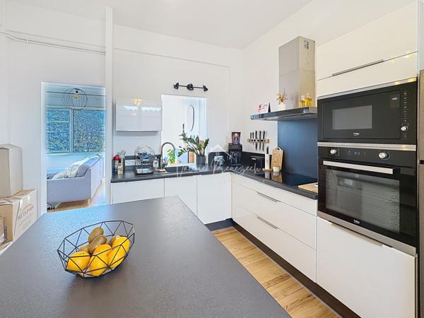 Saint-Affrique (12400) Superbe duplex T3 lumineux avec vue dégagée