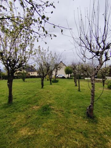 Découvrez votre havre de paix entre les collines de Mortain-Bocage et la magie du Mont Saint-Michel.