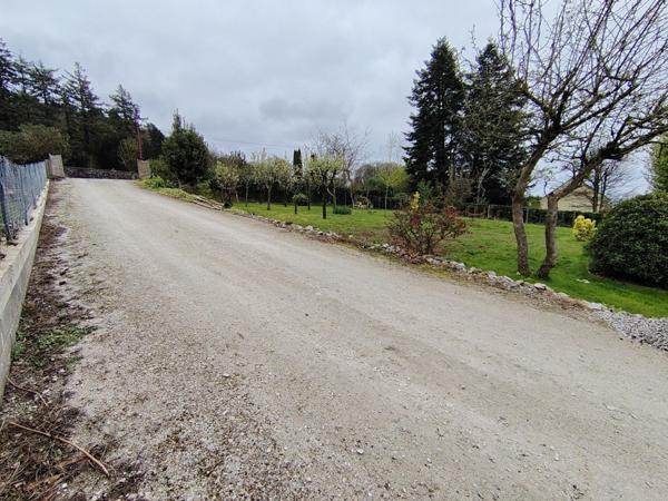 Découvrez votre havre de paix entre les collines de Mortain-Bocage et la magie du Mont Saint-Michel.