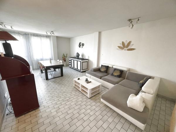 Maison bourgeoise début 20 ème siècle 225 m2 avec jardin, piscine et maison T3 91 m2 indépendante, Casteljalou Détails des diagnostics énergétiques